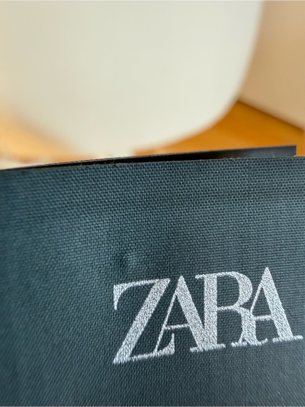 Zara Black Logo hat, scarf and gloves - Picture 6 of 8